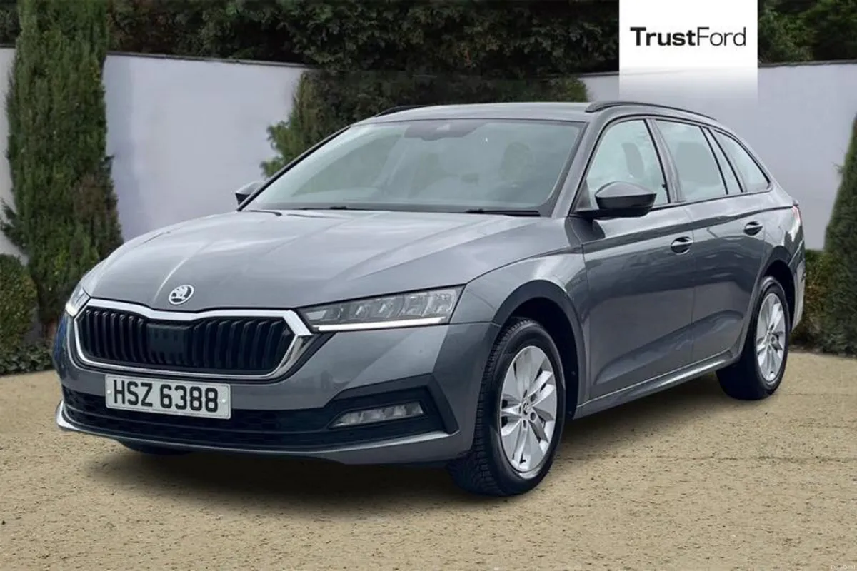 Skoda Octavia 1.5 TSI SE 5dr **CRUISE CONTROL, REA - Image 5