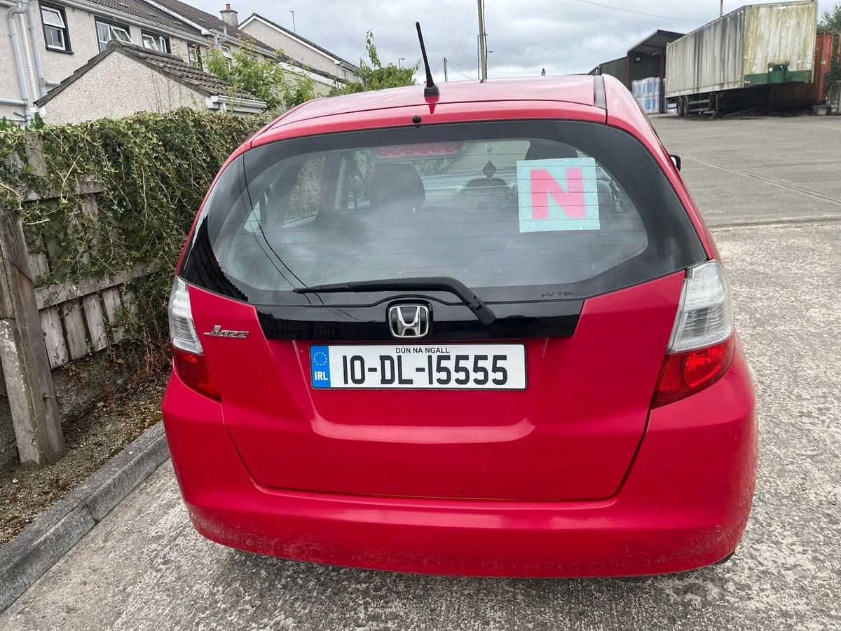 Honda Jazz 2010 - Image 2