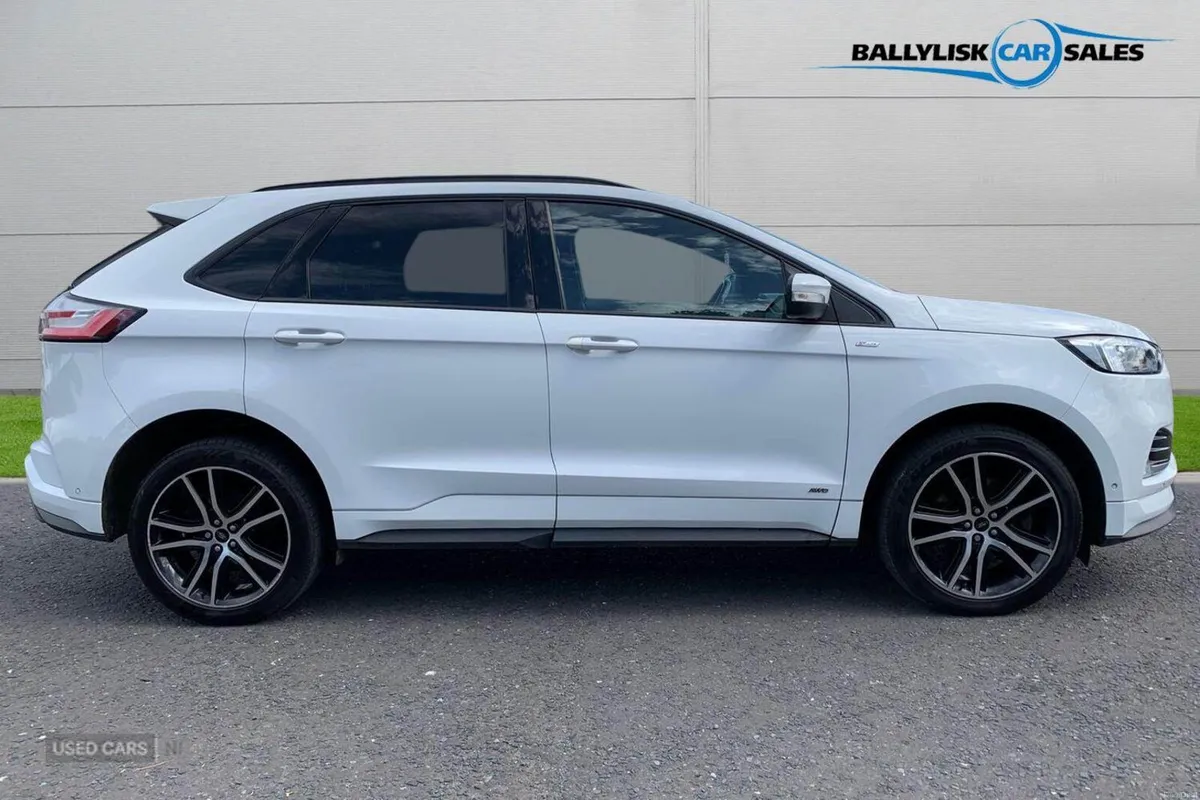 Ford Edge 2.0 EcoBlue 238 ST-Line Auto AWD in Whit - Image 3