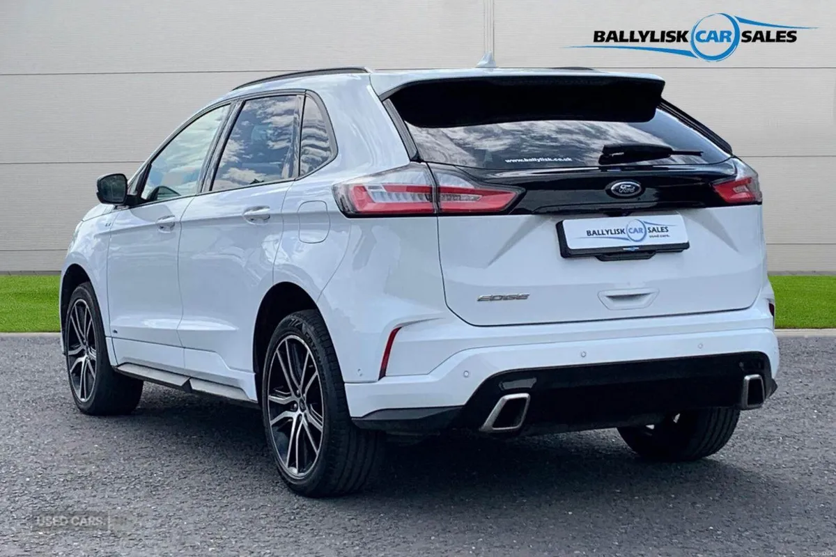 Ford Edge 2.0 EcoBlue 238 ST-Line Auto AWD in Whit - Image 2