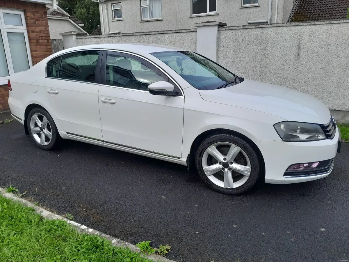 2012 Volkswagen Passat NCT & Tax €4,250 - Image 2