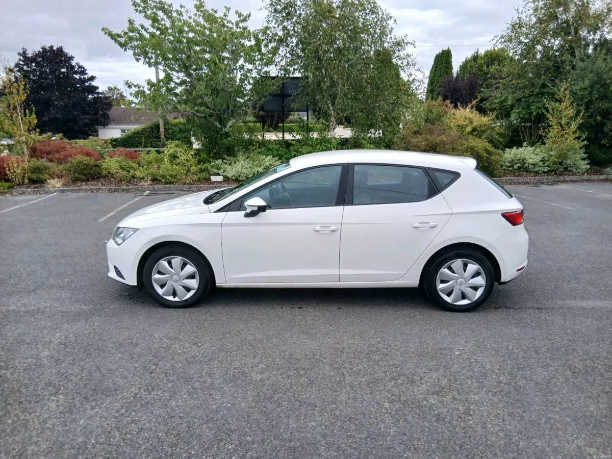 142 Seat Leon, New NCT 08/27, Low Mileage 144km - Image 4