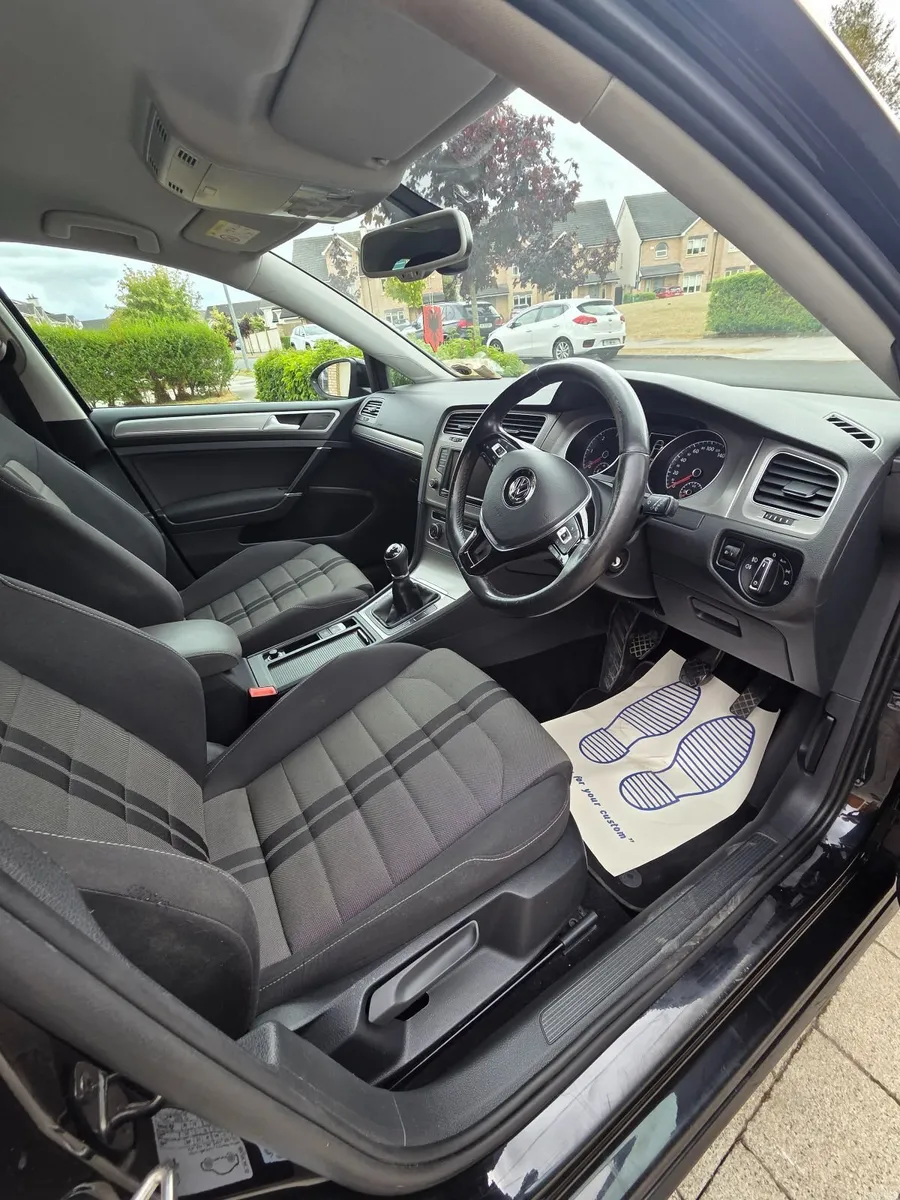 Volkswagen Golf 2015 - Image 2