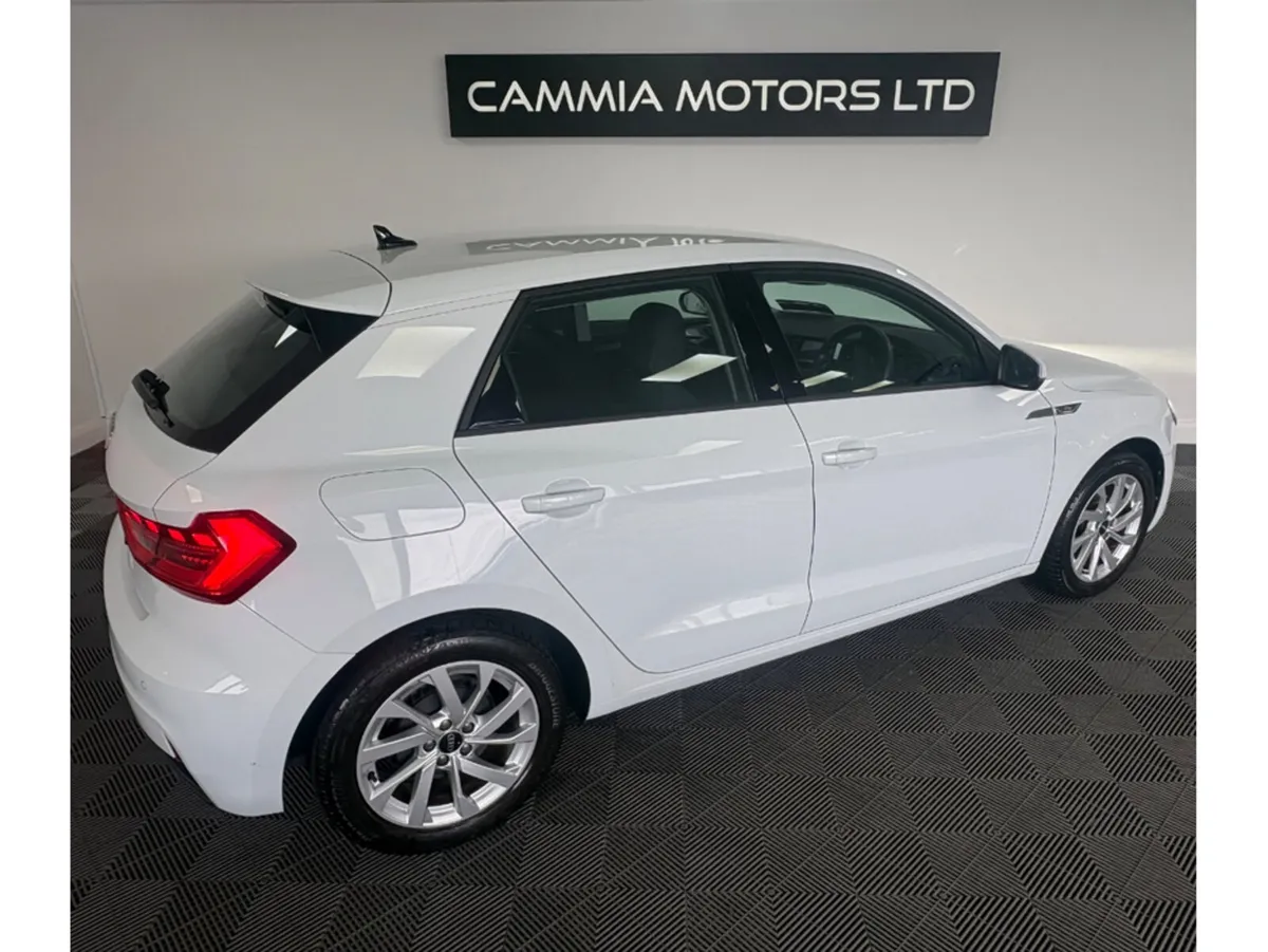 Audi A1 AUDI A1 1.0 TFSI AUTO - Image 2
