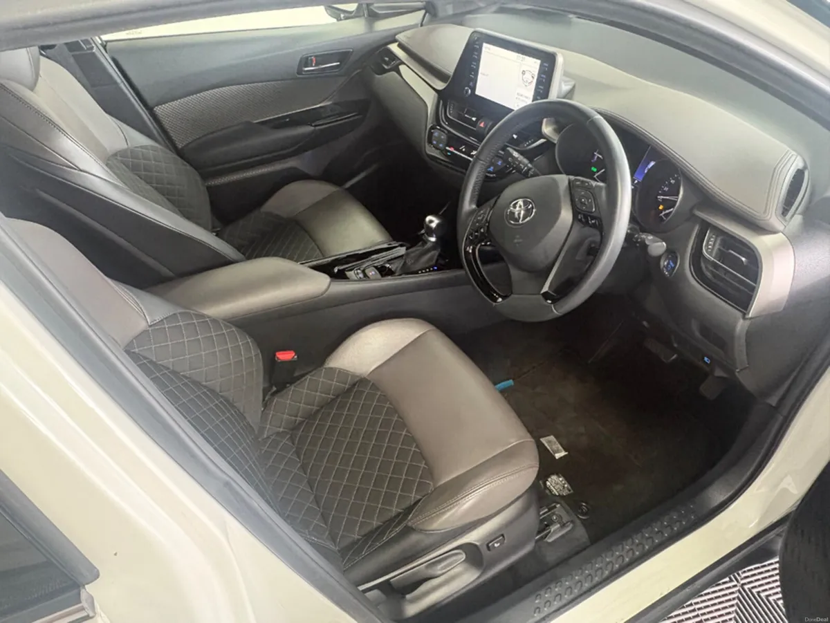 Toyota C-HR TOYOTA CHR 1.8 PETROL HYBRID AUTO - Image 6