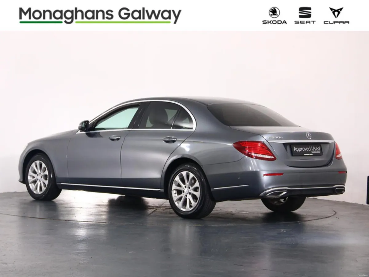 Mercedes-Benz E-Class 200 D EXCLUSIVE 4DR A 200D A - Image 5