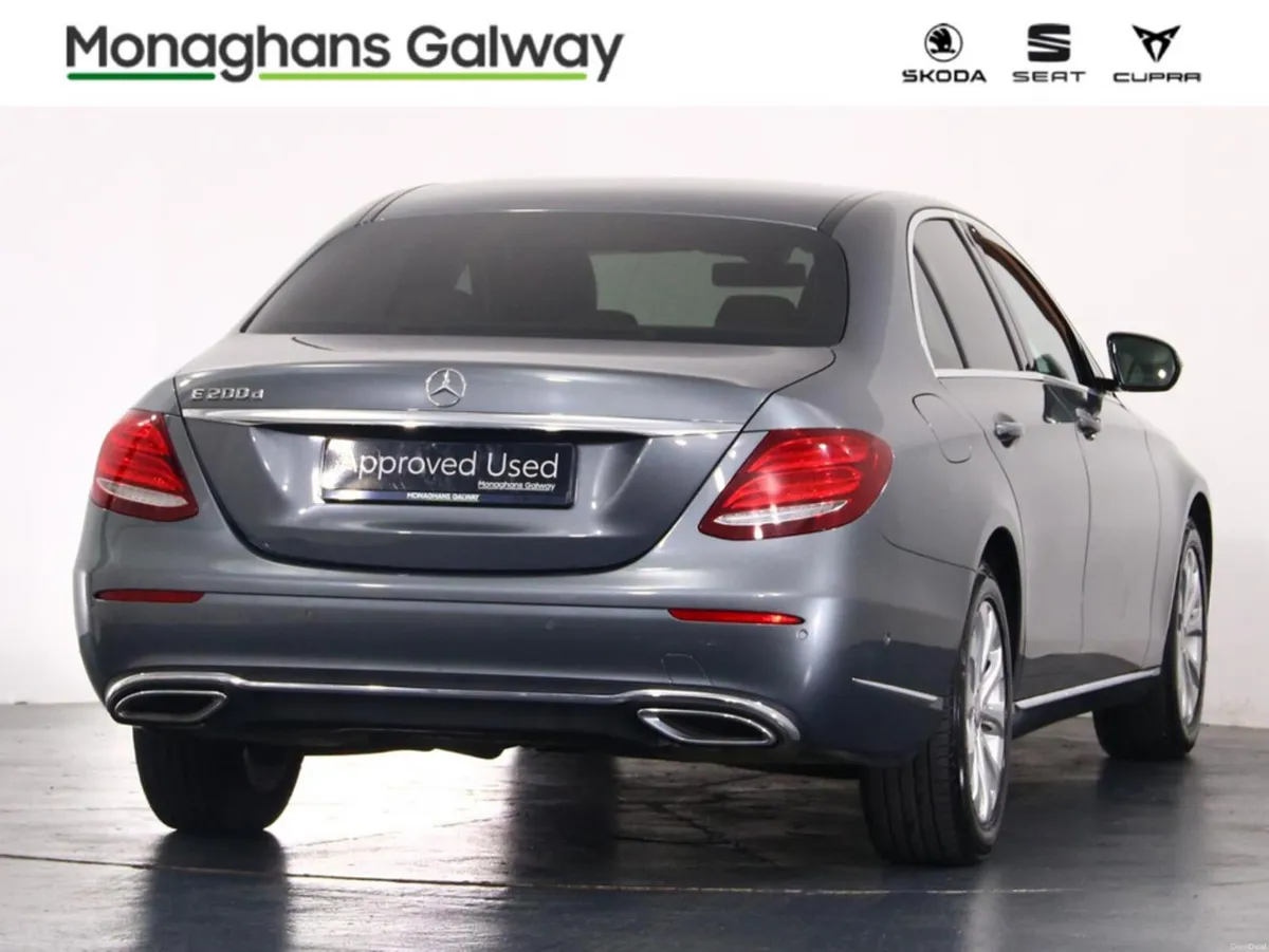 Mercedes-Benz E-Class 200 D EXCLUSIVE 4DR A 200D A - Image 3