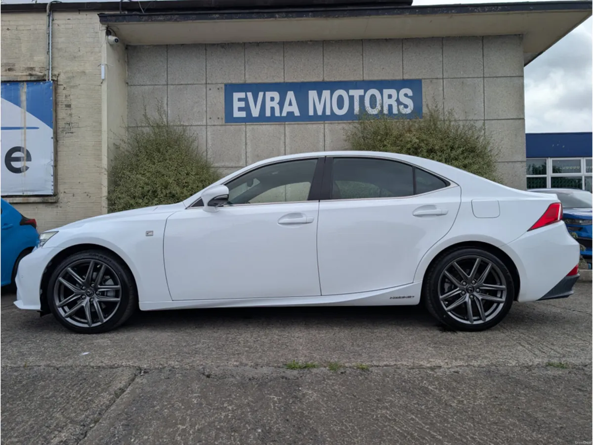 Lexus IS F-SPORT AUTOMATIC HYBRID 2.5 PETROL //HIG - Image 4