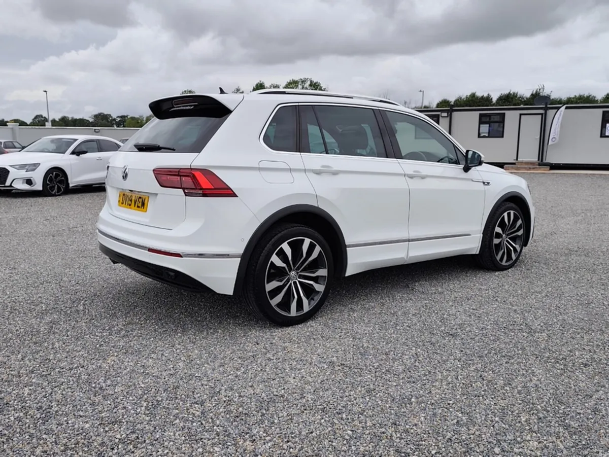 Volkswagen Tiguan R-LINE TECH TDI - Image 2