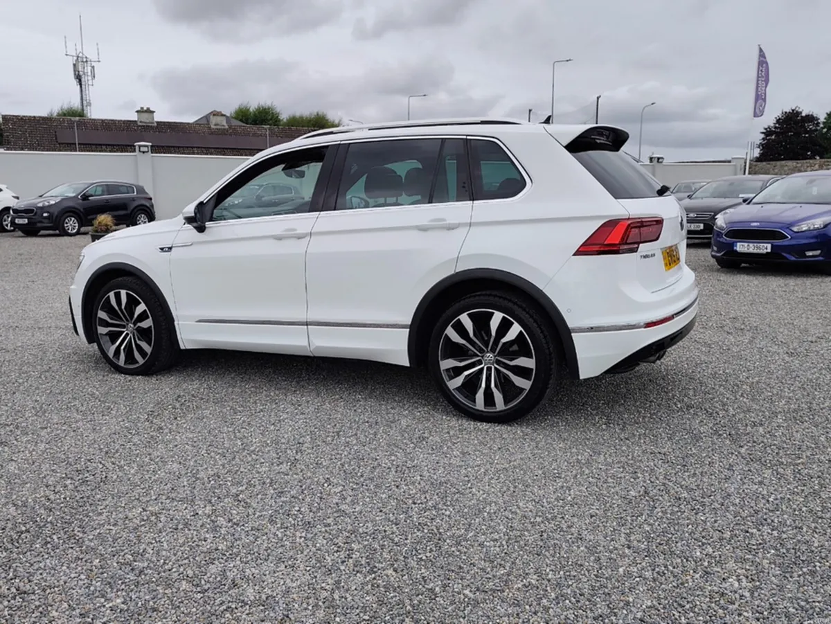Volkswagen Tiguan R-LINE TECH TDI - Image 4