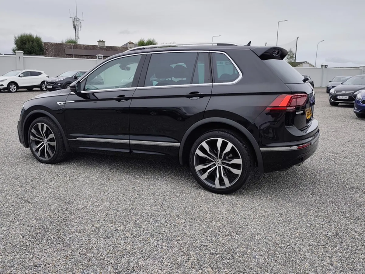 Volkswagen Tiguan R-LINE TECH TDI S- DSG - Image 4