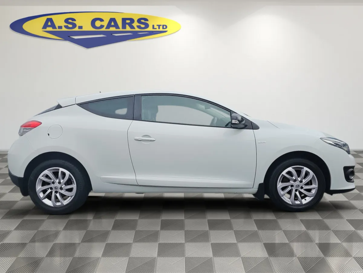 Renault Megane MEGANE COUPE LIMITED ED 1.5 DCI ** - Image 3