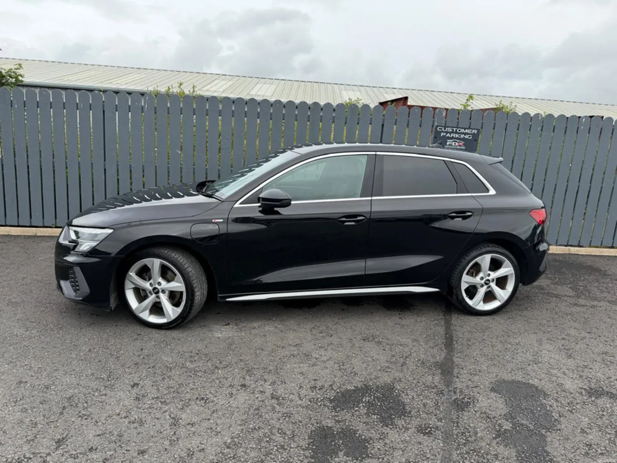 Audi A3 S LINE 40 TFSI E S-A SPORTBACK - Image 2