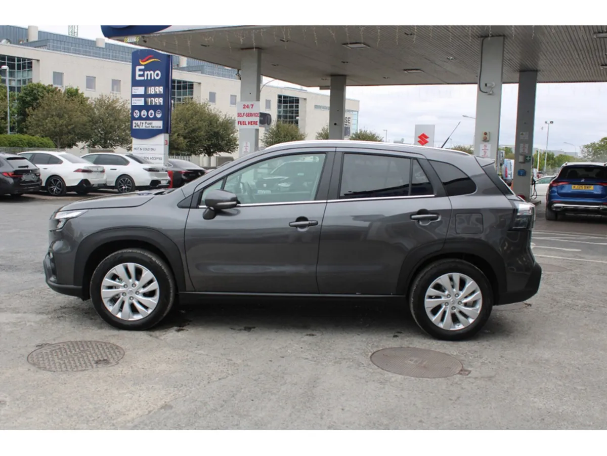 Suzuki SX4 S-Cross 1.4 hybrid motion + 10 yr warra - Image 5