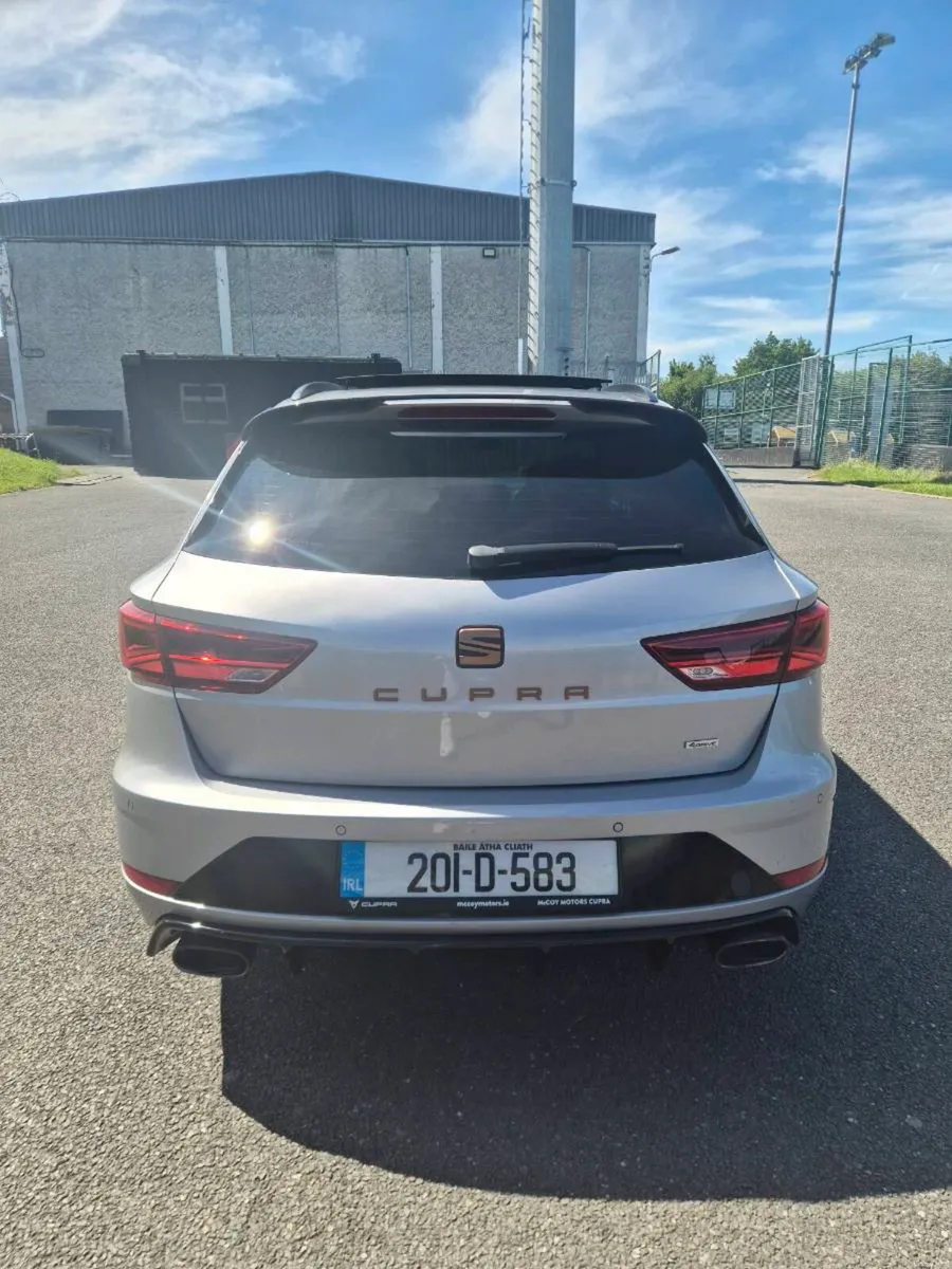 SEAT leon cupra 300 4Drive DSG (MEGA SPEC) - Image 5