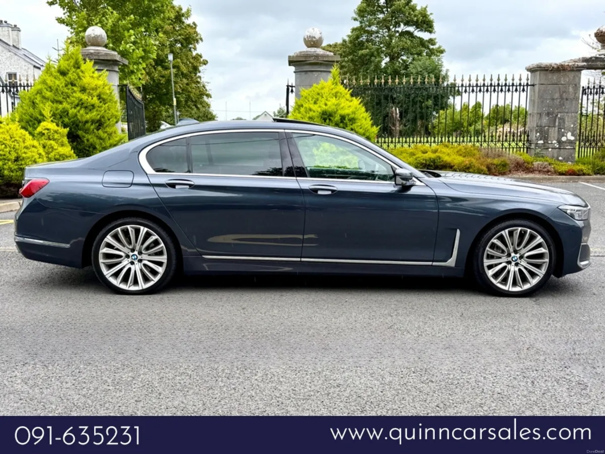 BMW 7-Series 745e LWB X-DRIVE AUTO==HUGE SPEC== - Image 2