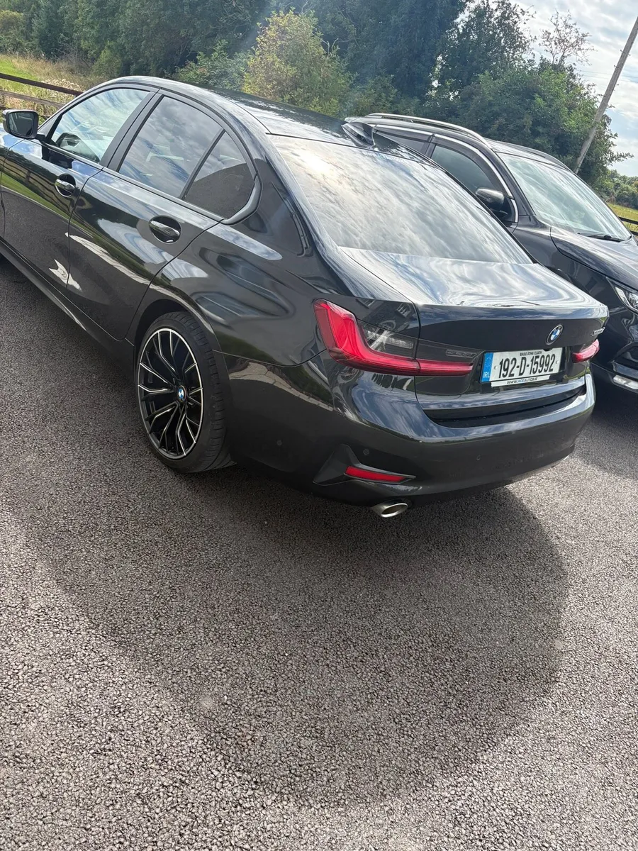 BMW automatic 320d - Image 4