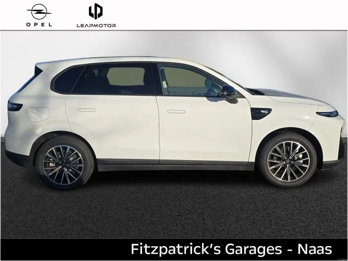 Leapmotor B10 Design 67.1kwh + Free Paint , 3.9% F - Image 3