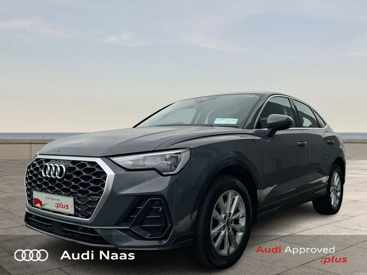 Audi Q3 45 TFSI E S Tronic SE - Image 3