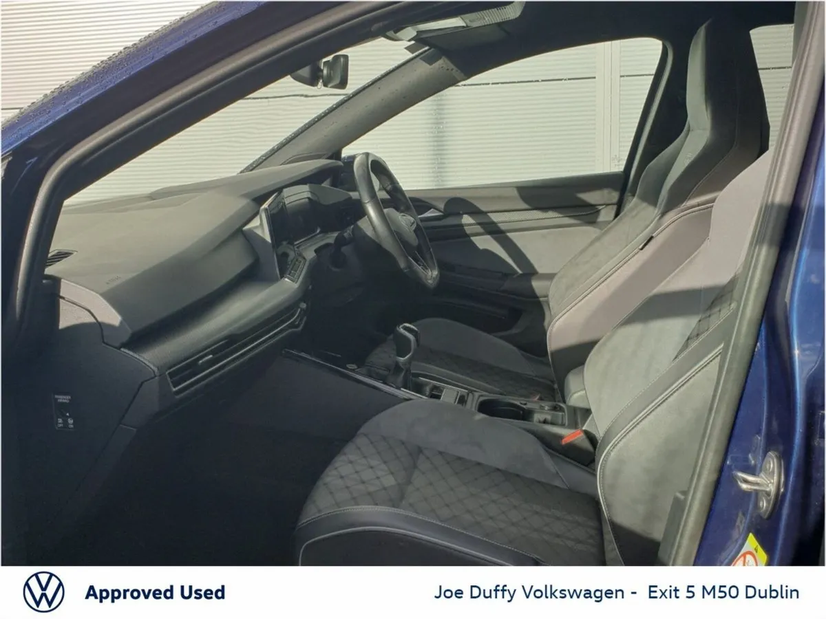 Volkswagen Golf R-LINE 1.5 TSI 130HP M6F - Image 4