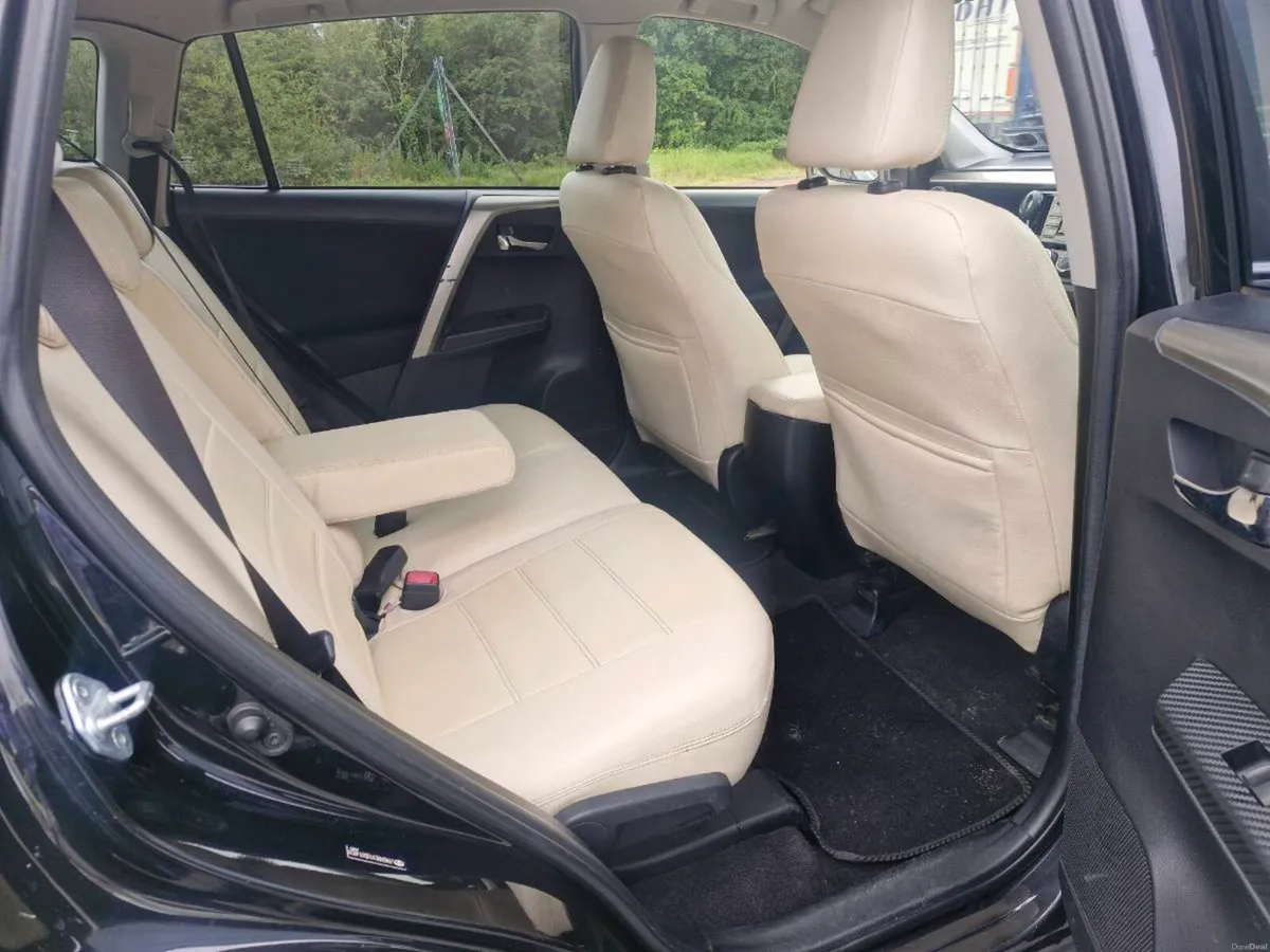2014 Rav 4 2.0  D4D - Image 6