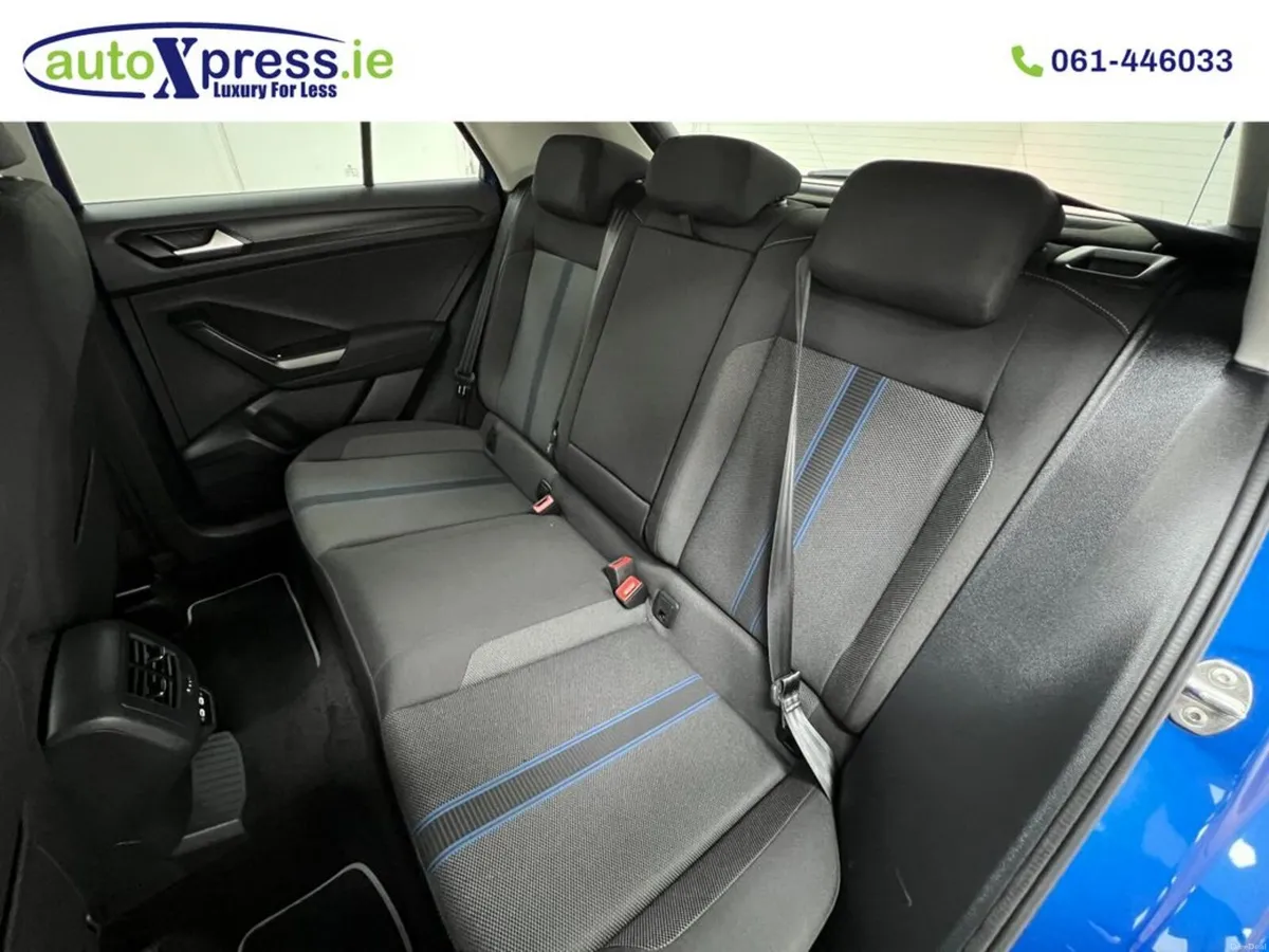 Volkswagen T-Roc 2.0 TDI STYLE DESIGN , Low mileag - Image 4