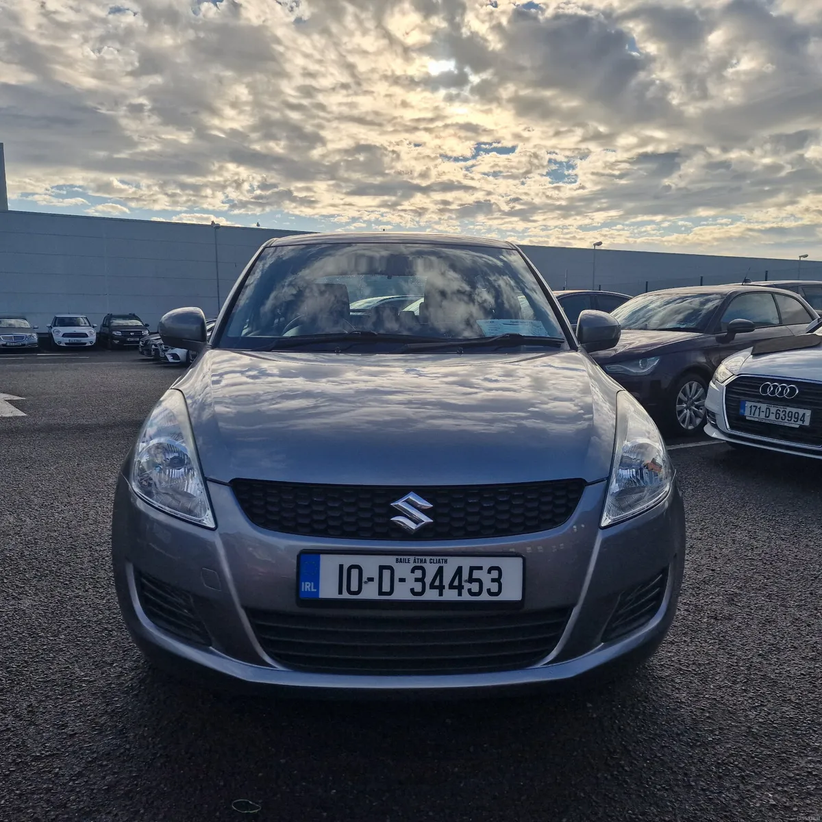 Suzuki Swift 2010  1.2 GLX - Image 2