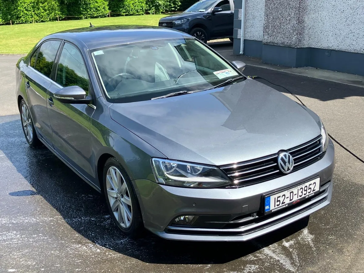 2015 Volkswagen Jetta 2.0tdi DSG - Image 2