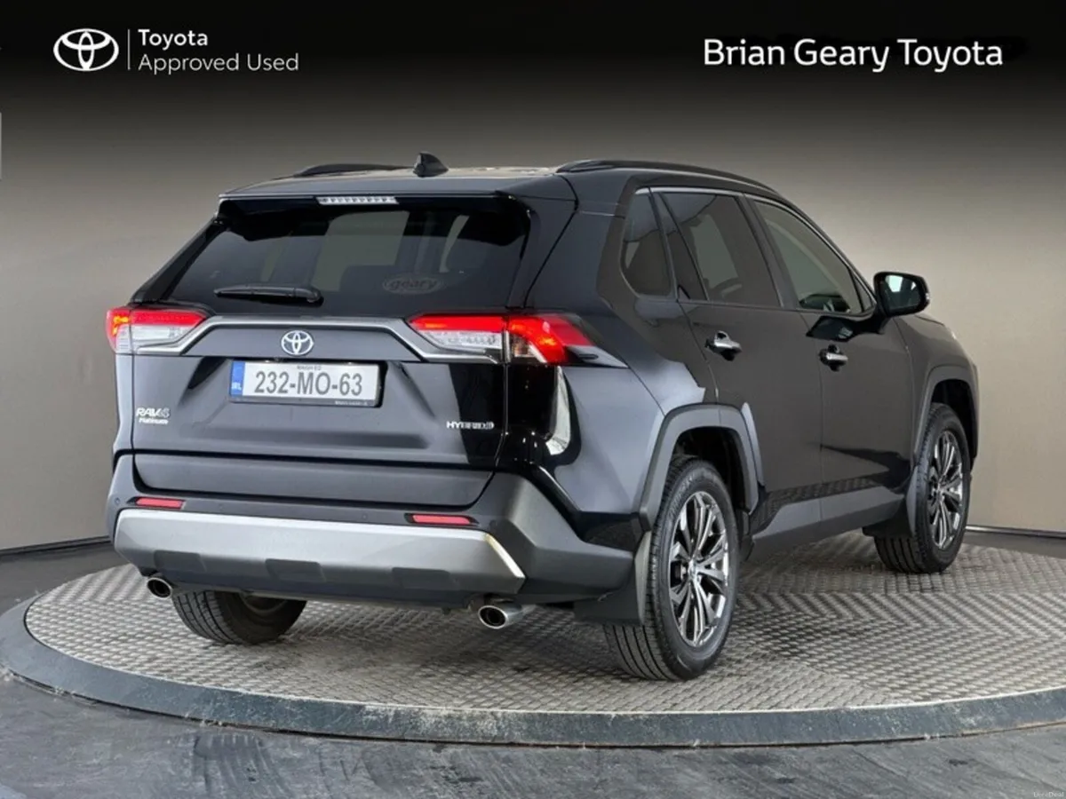 Toyota RAV4 HYBRID PLATINUM - Image 2