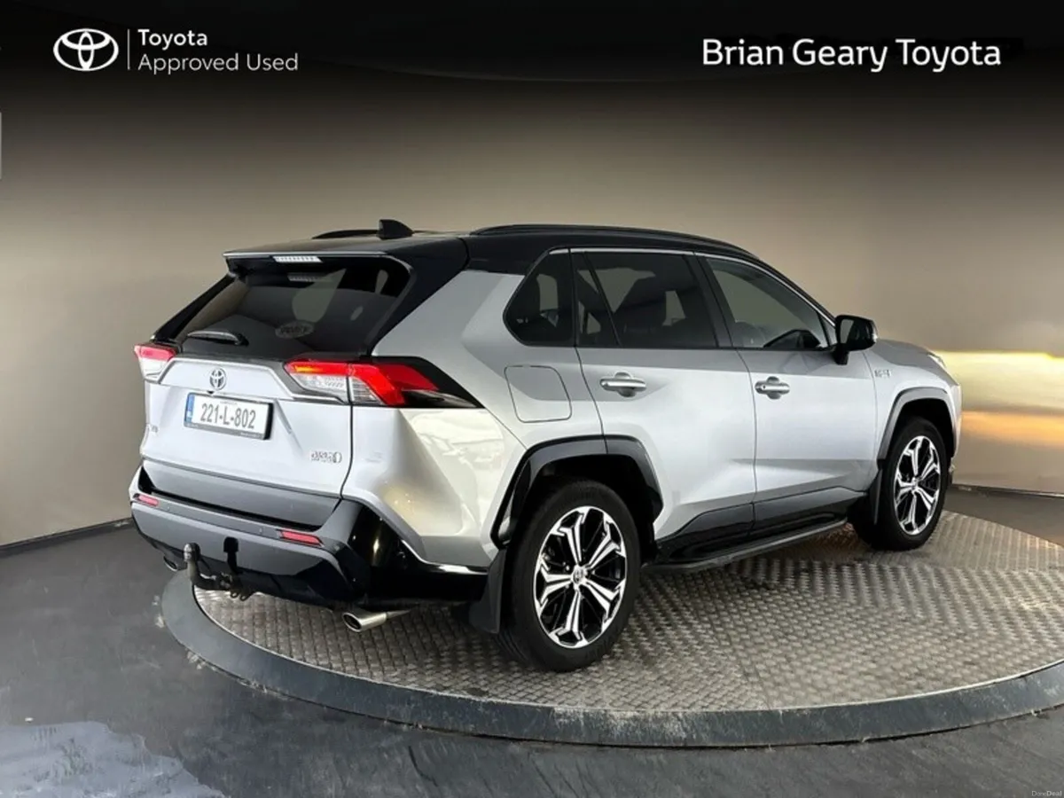 Toyota RAV4 PLUG-IN HYBRID SPORT - Image 2