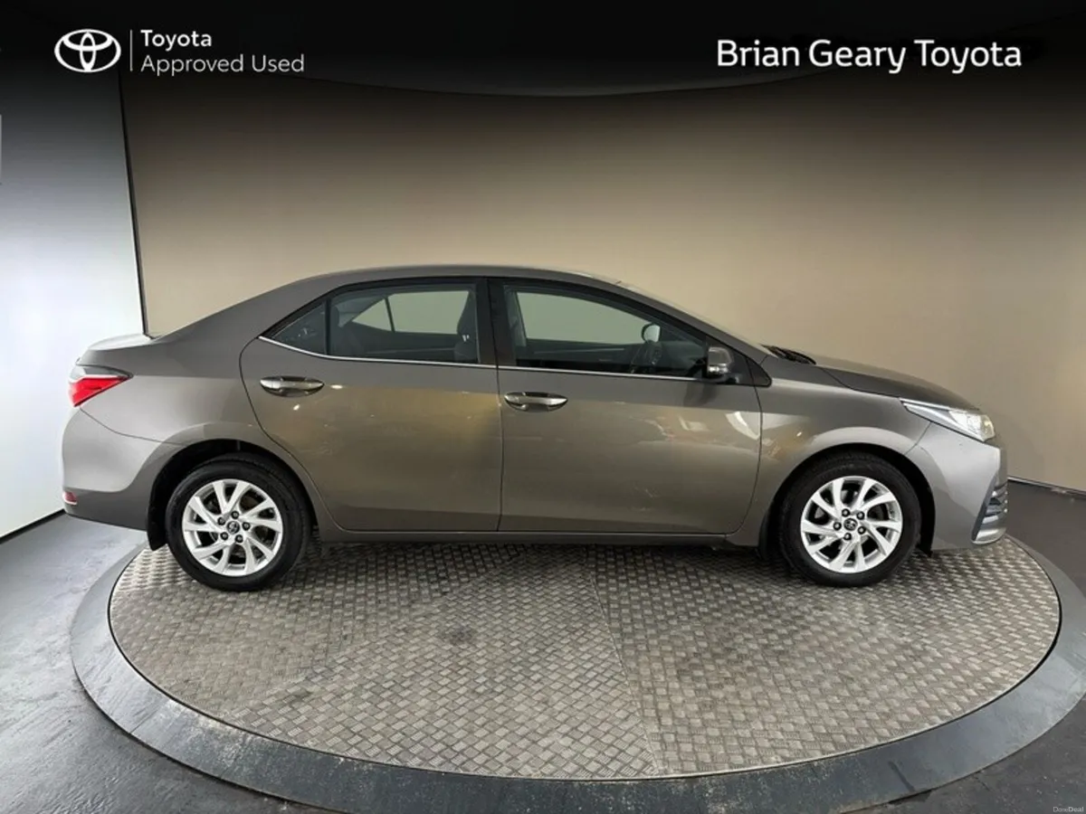 Toyota Corolla 1.4 D4D LUNA - Image 3