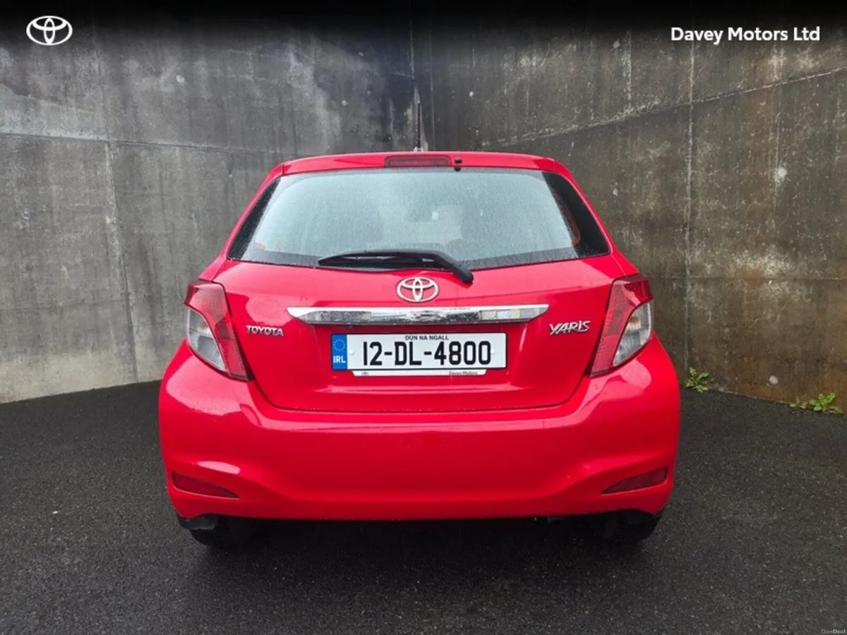 Toyota Yaris D-4D TR 5DR - Image 4