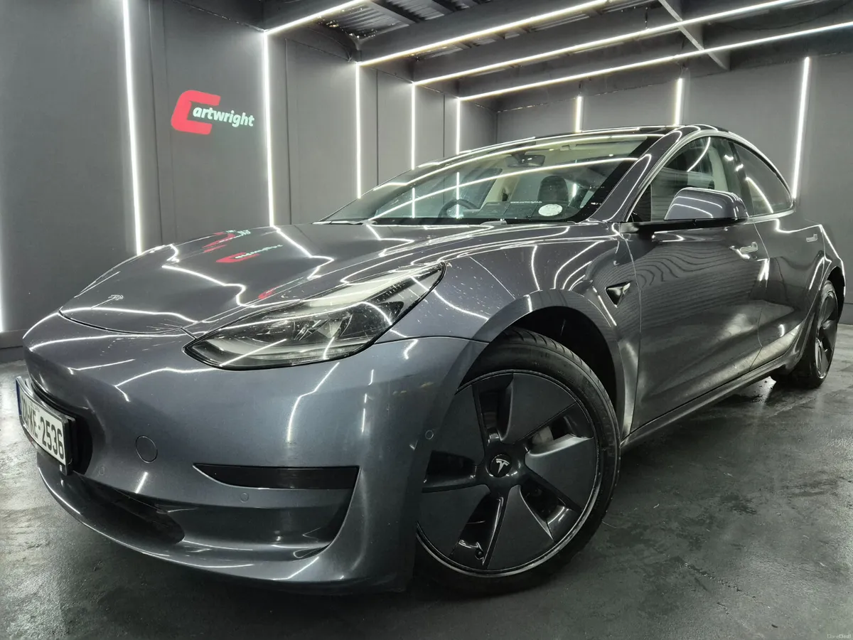 Tesla Model 3 2022 - Image 1