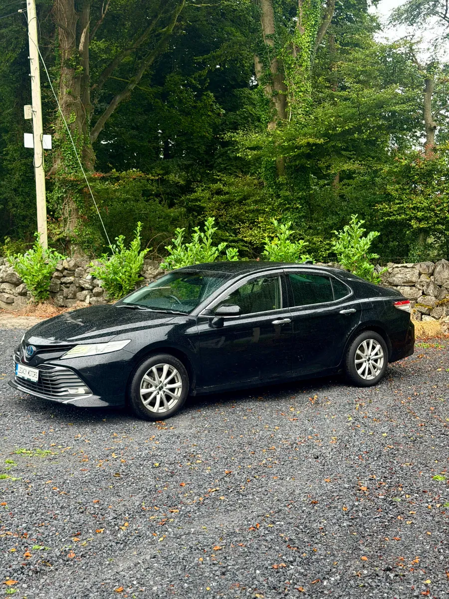 TOYOTA CAMRY 2021 HYBRID E-FOUR AUTO - Image 2
