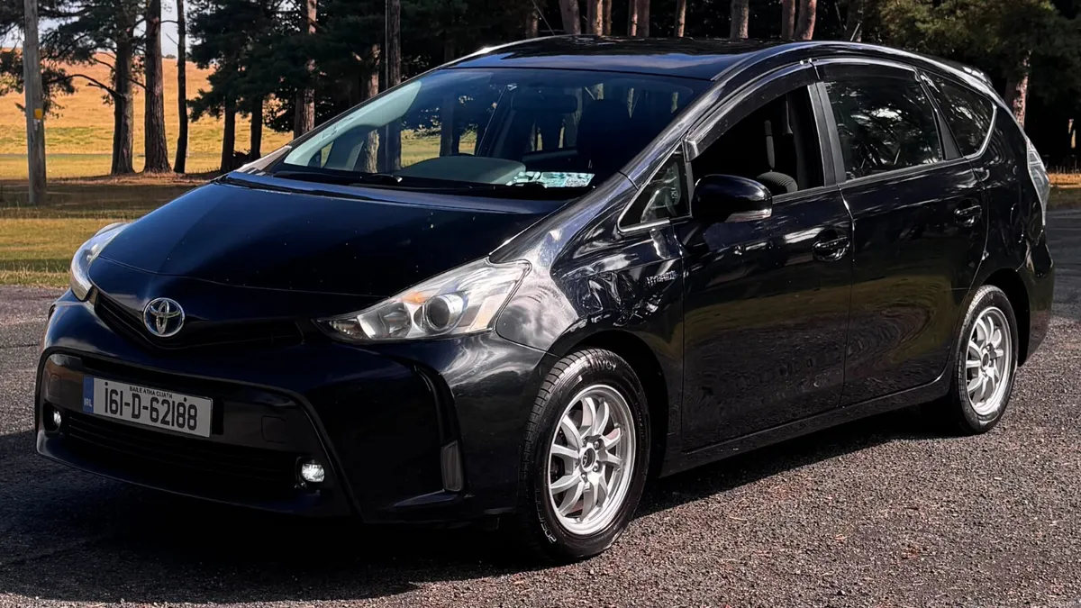 2016 Toyota Prius Alpha 7 Seats - NCT 03/28 - Image 6