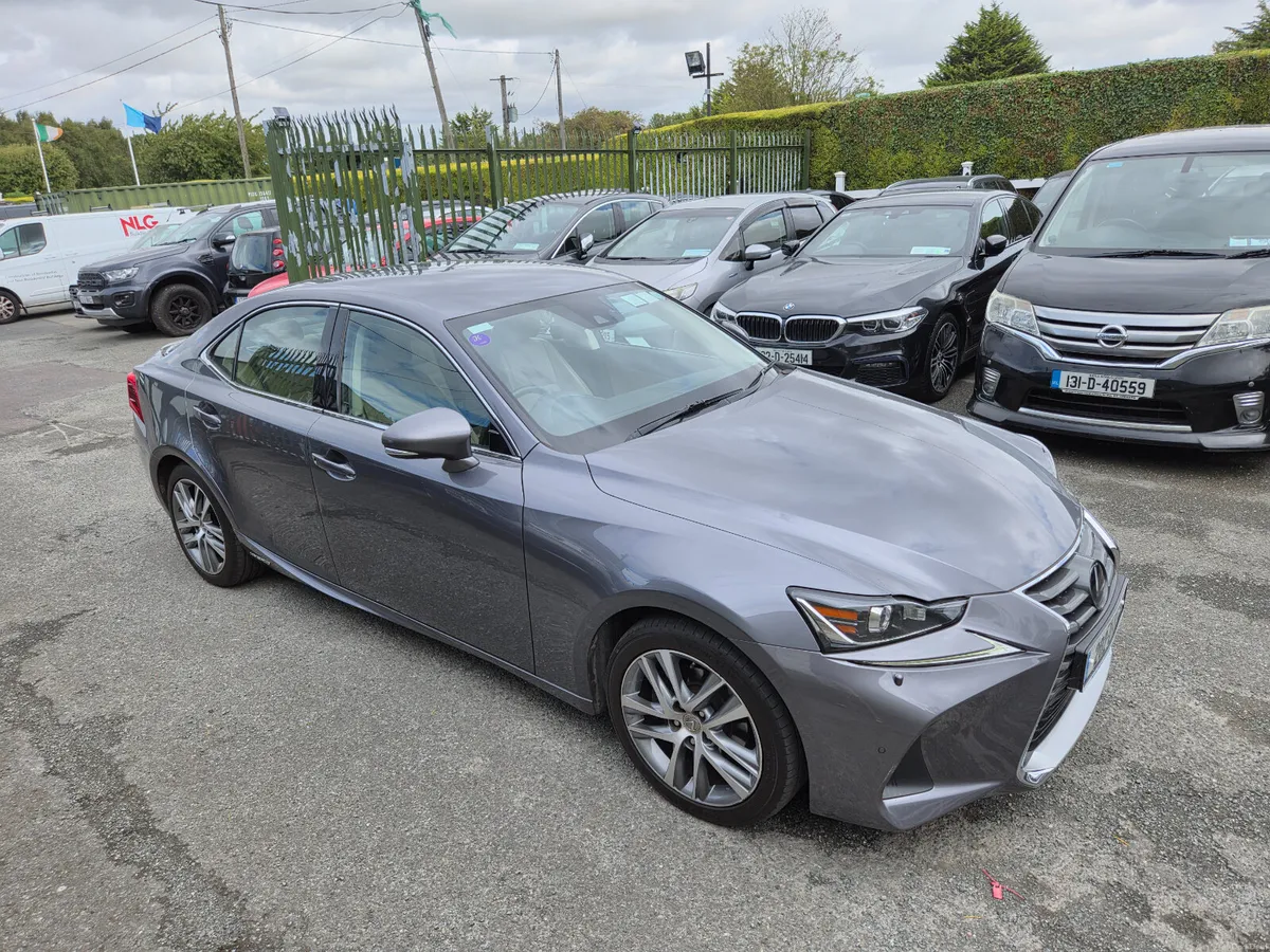 Lexus IS 300h Executive - Image 1