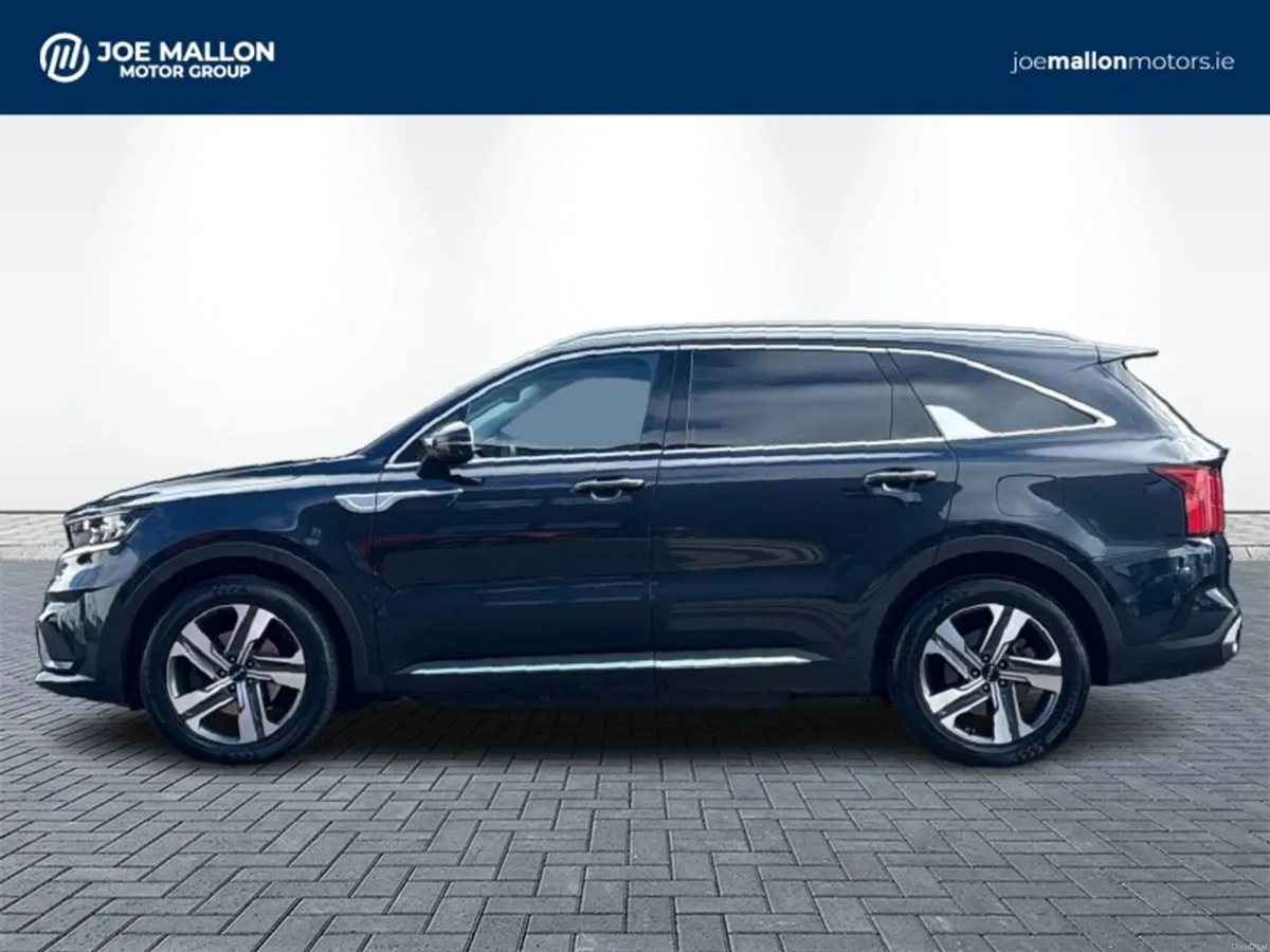 Kia Sorento 1.6 PHEV K4 4X4 7 seats Plug In Hybrid - Image 4