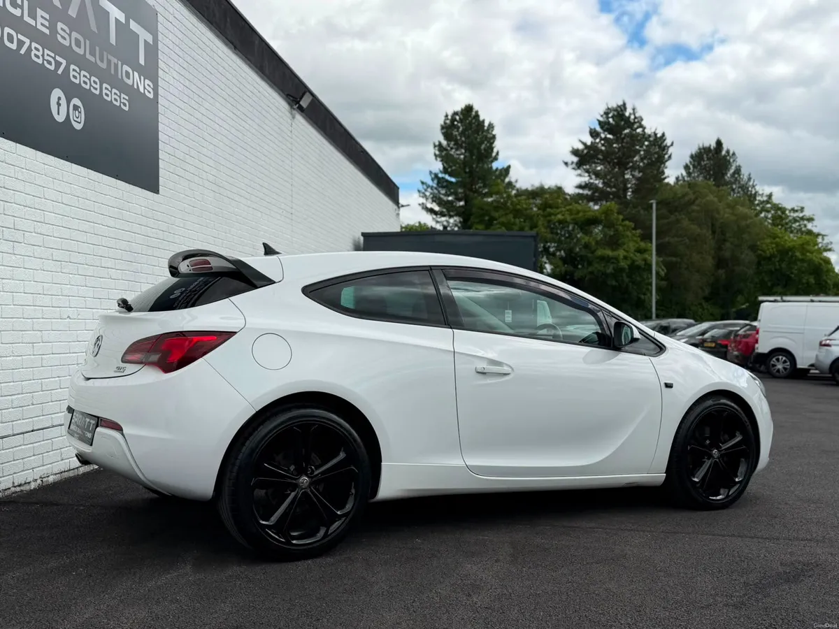 2014 VAUXHALL ASTRA 1.4T 16V *NI CAR* - Image 5