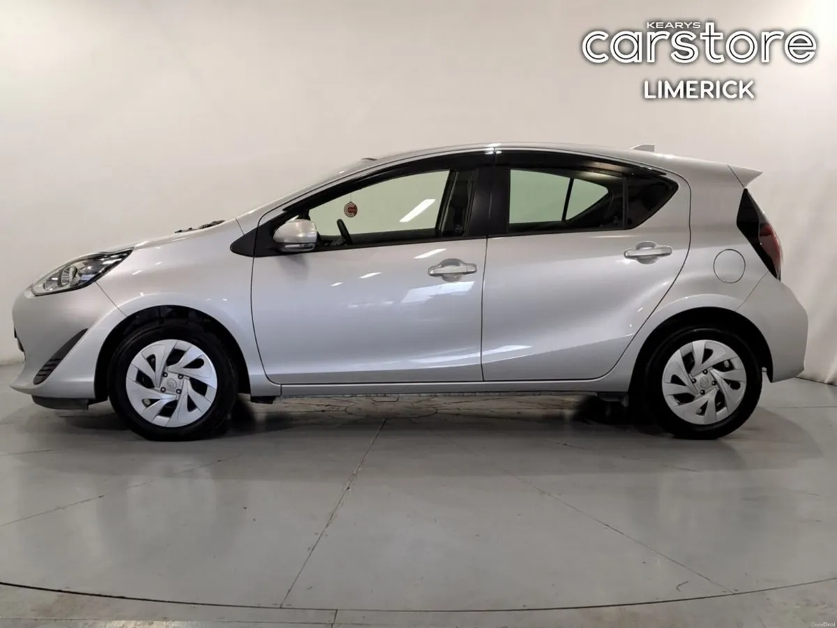 Toyota Aqua 1.5 - Image 6