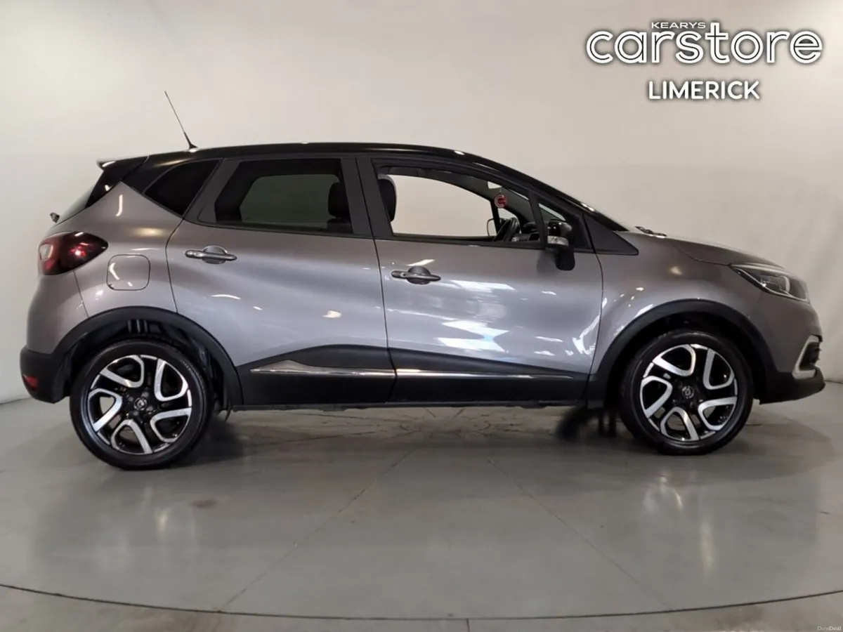 Renault Captur 0.9 TCe 90 ICONIC - Image 2