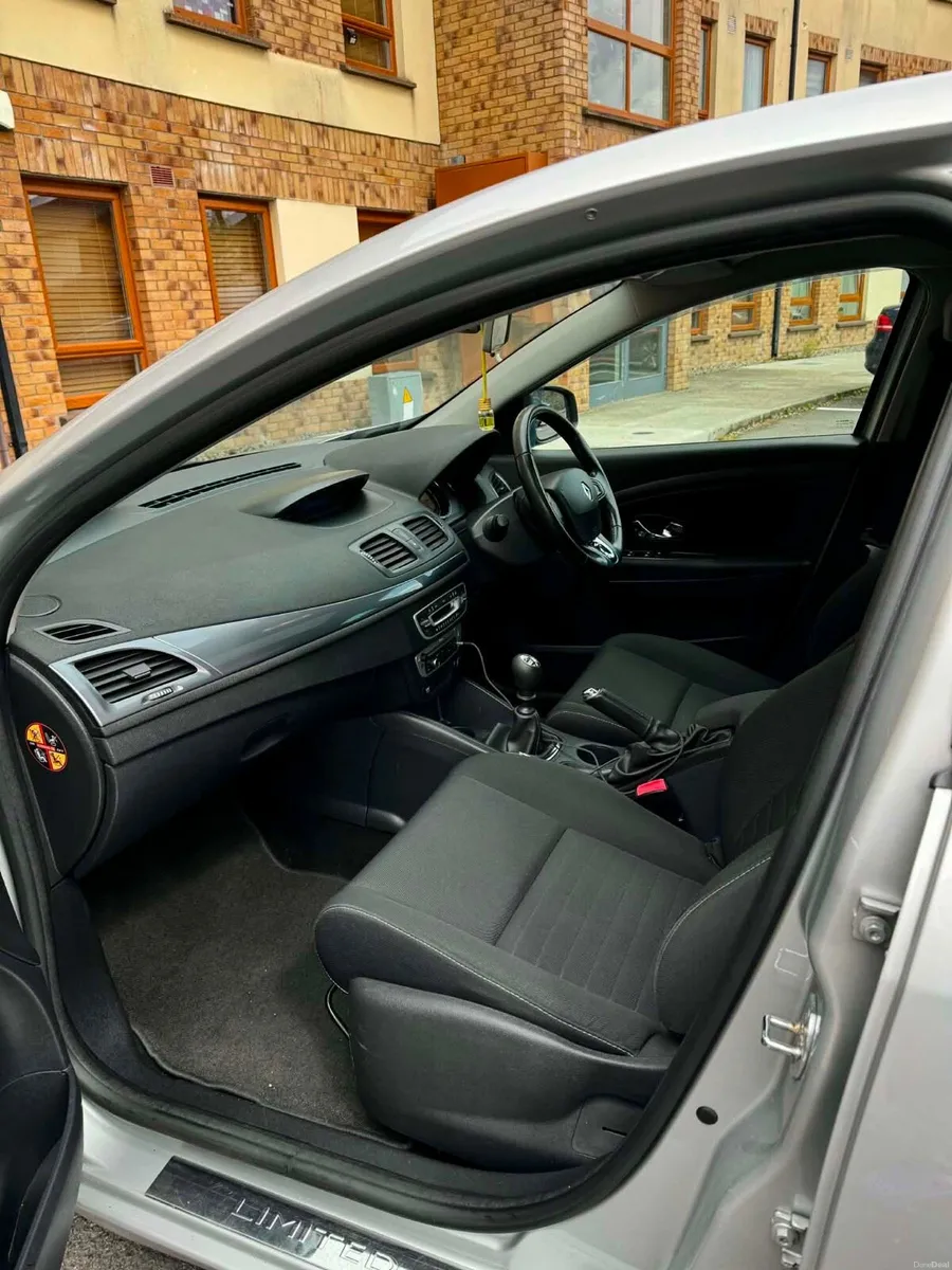 Renault Megane 3 Ltd - Image 5