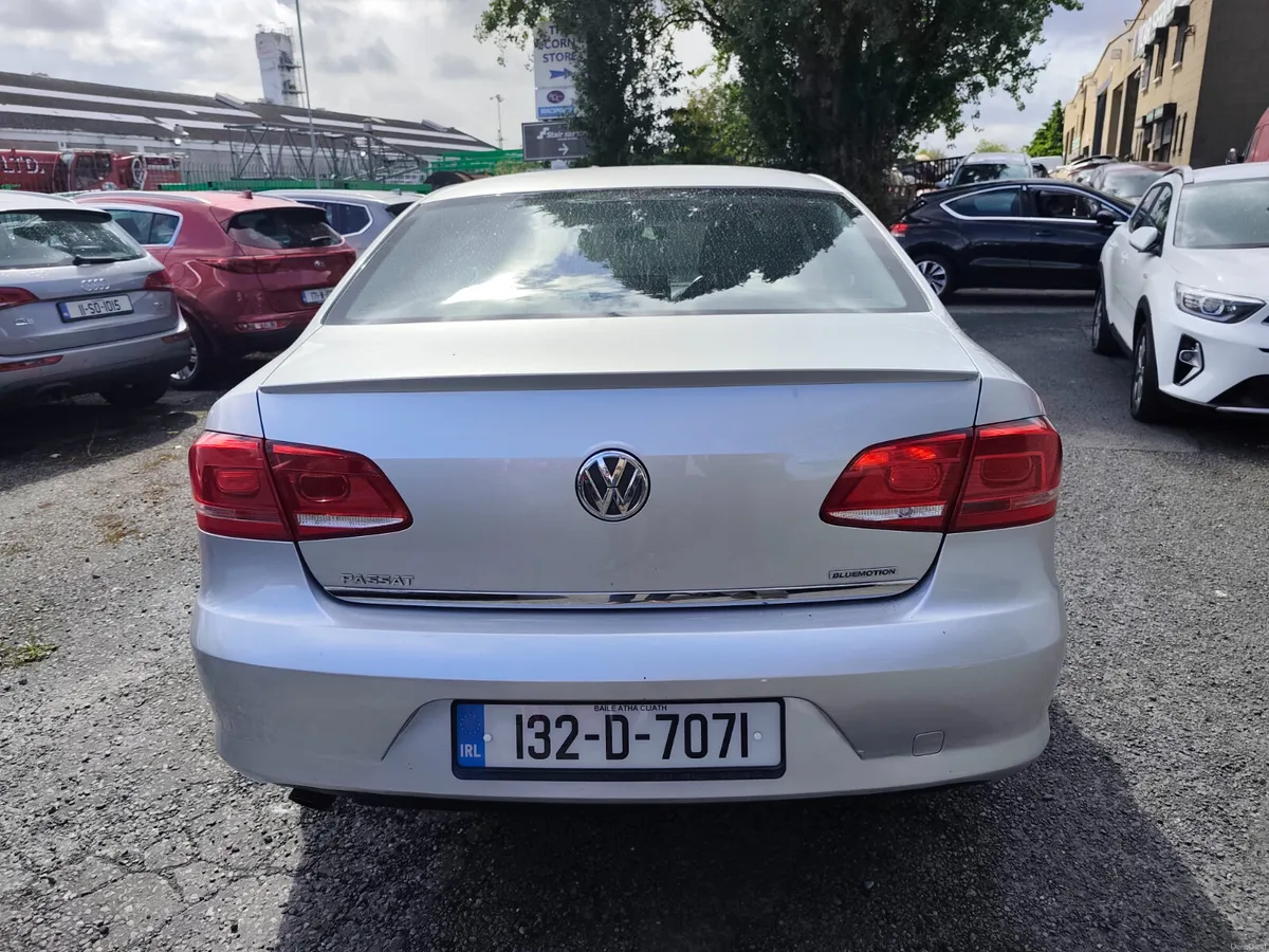 Volkswagen Passat 2013 - Image 5