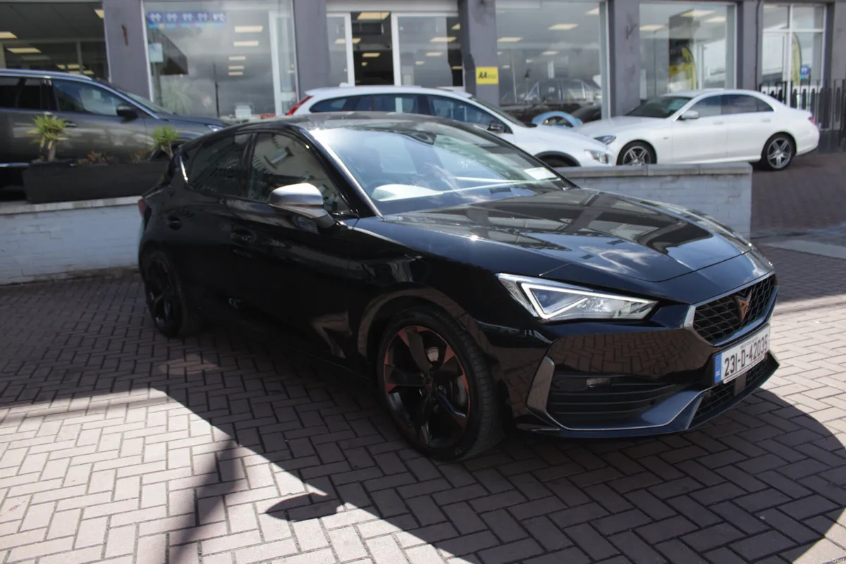 1.5 ETSI 150HP DSG 5DR HATCHBACK // STUNNING CAR / - Image 1