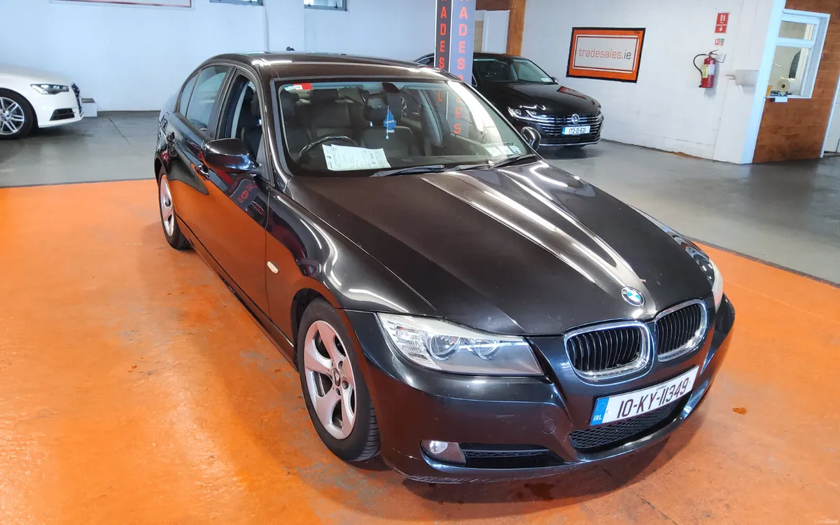 BMW 3-Series 2010 - Image 1