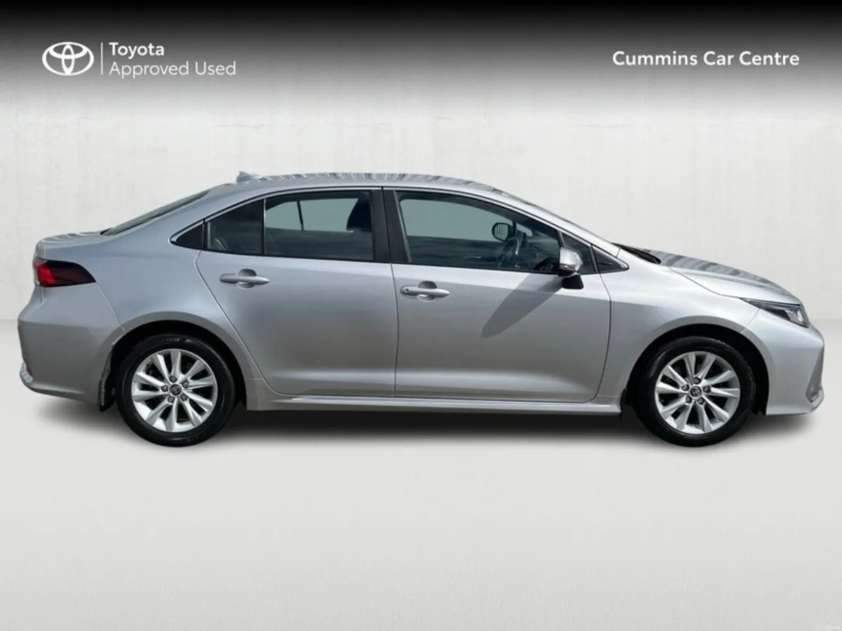 Toyota Corolla SALOON LUNA - Image 3
