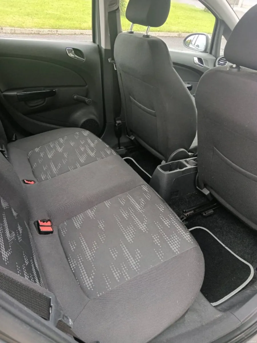 Opel corsa 2011 - Image 5