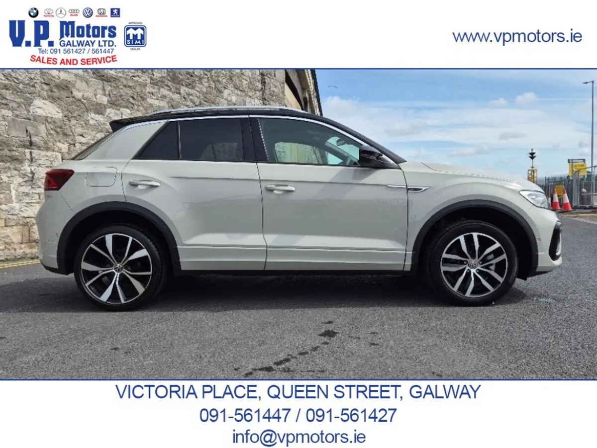 ONLY 6,000km. R-LINE EDITION, IMMACULATE CONDITION - Image 5