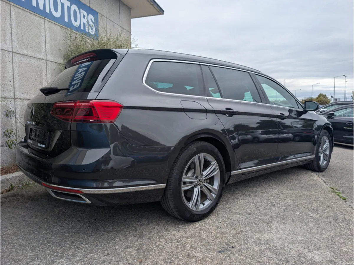 Volkswagen Passat ELEGANCE AUTOMATIC 2.0 DIESEL // - Image 6