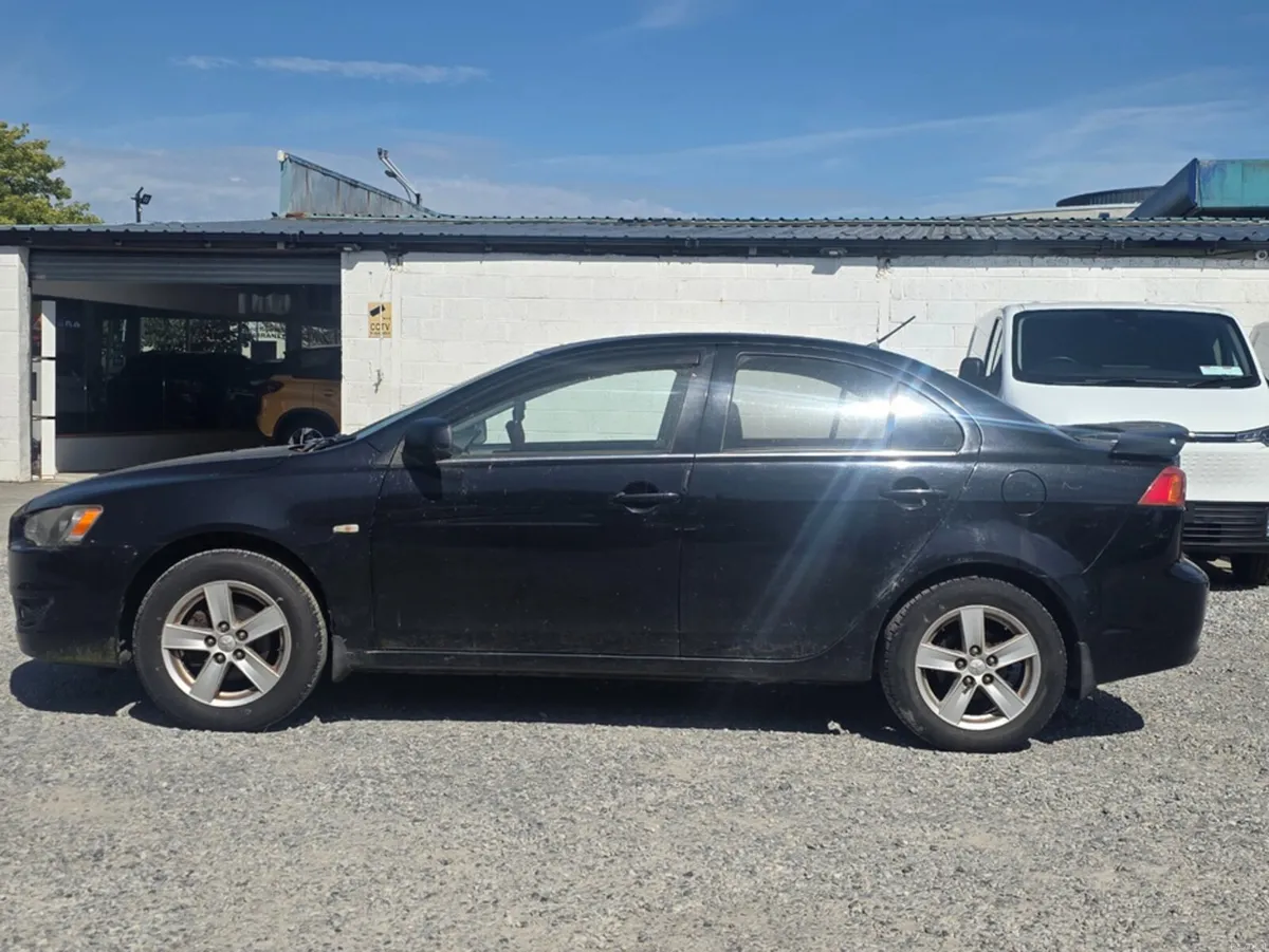 Mitsubishi Lancer NEW 1.5 INTENSE - Image 4