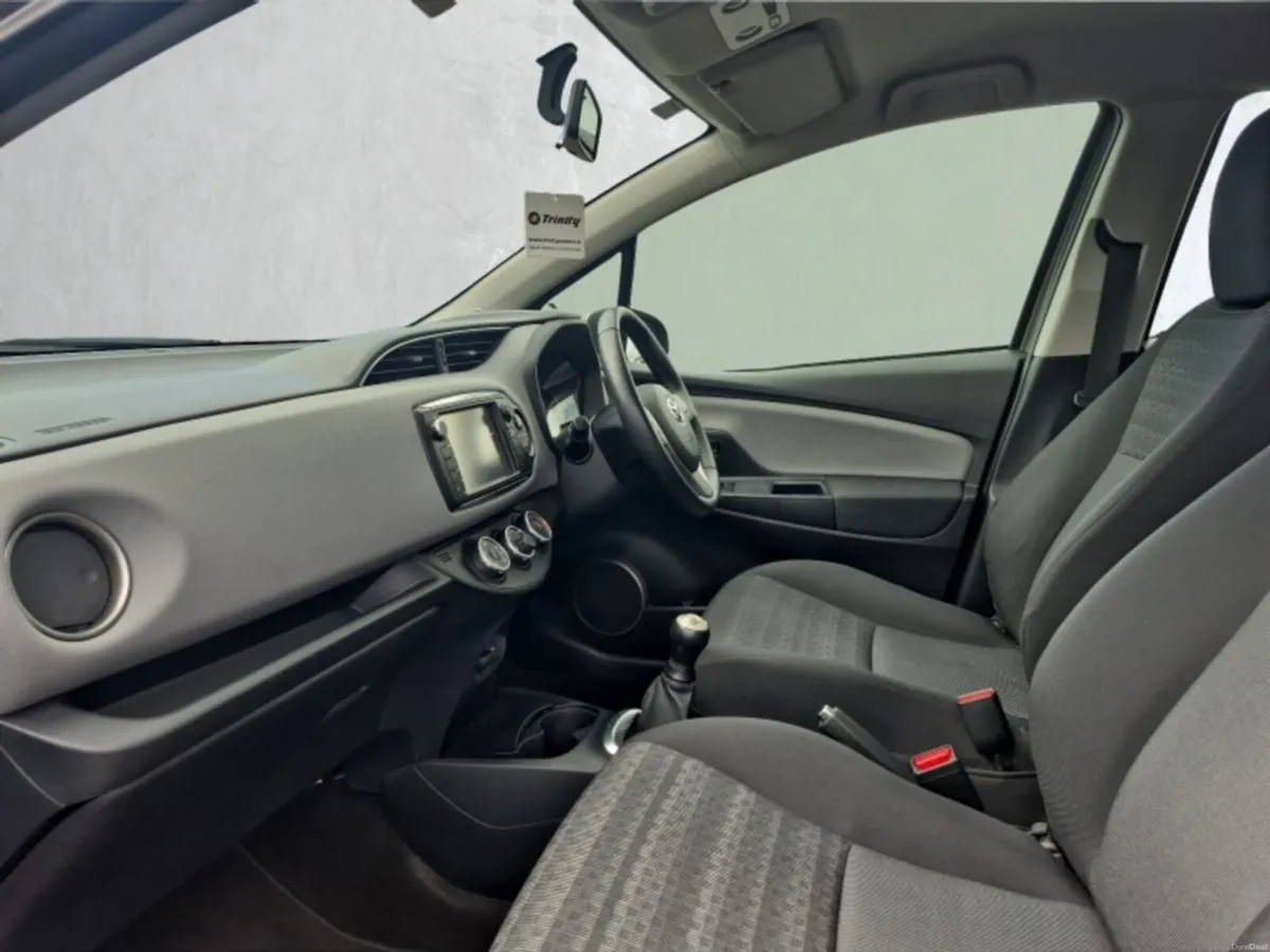 Toyota Yaris ** LUNA ** MANUAL ** TRINITY MOTORS * - Image 6
